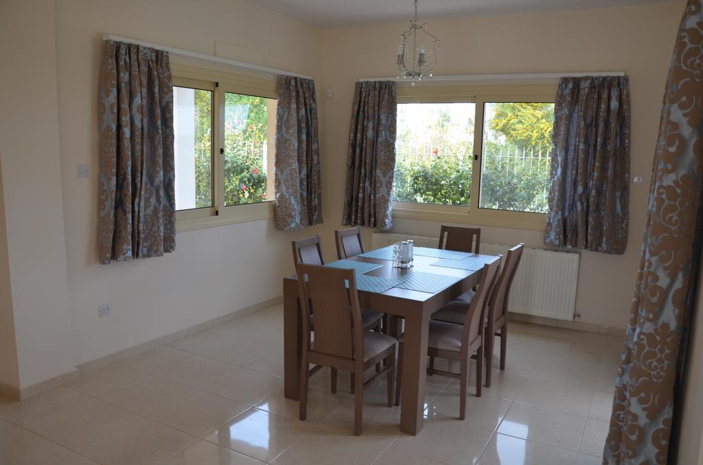 Anthorina Villa 8 โปรทาราส ภายนอก รูปภาพ